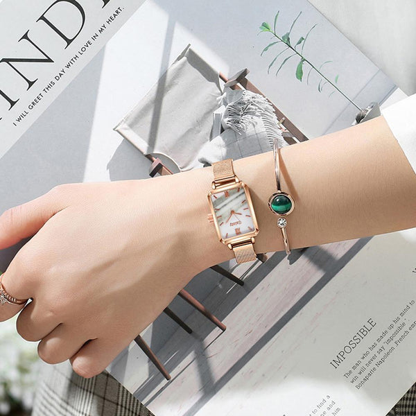 WOMEN FASHION QUARTZ WATCH WITH BRACELET SET FOR LUXURY LOOK